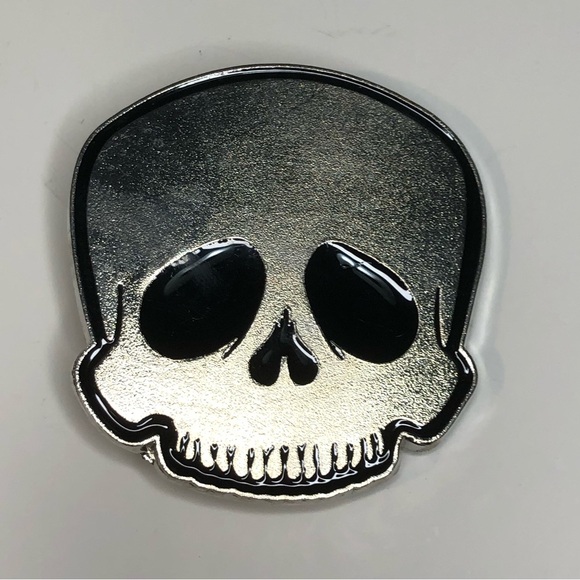 Pinup Couture Accessories - Deadly Dames by Micheline Pitt silver and black skull clothing clip rare